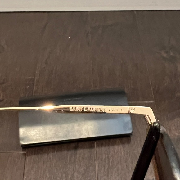 Saint Laurent - Mirror Aviator Frame YSL Logo - Classic 11 M Used - 80% OFF SALE - Picture 8 of 10